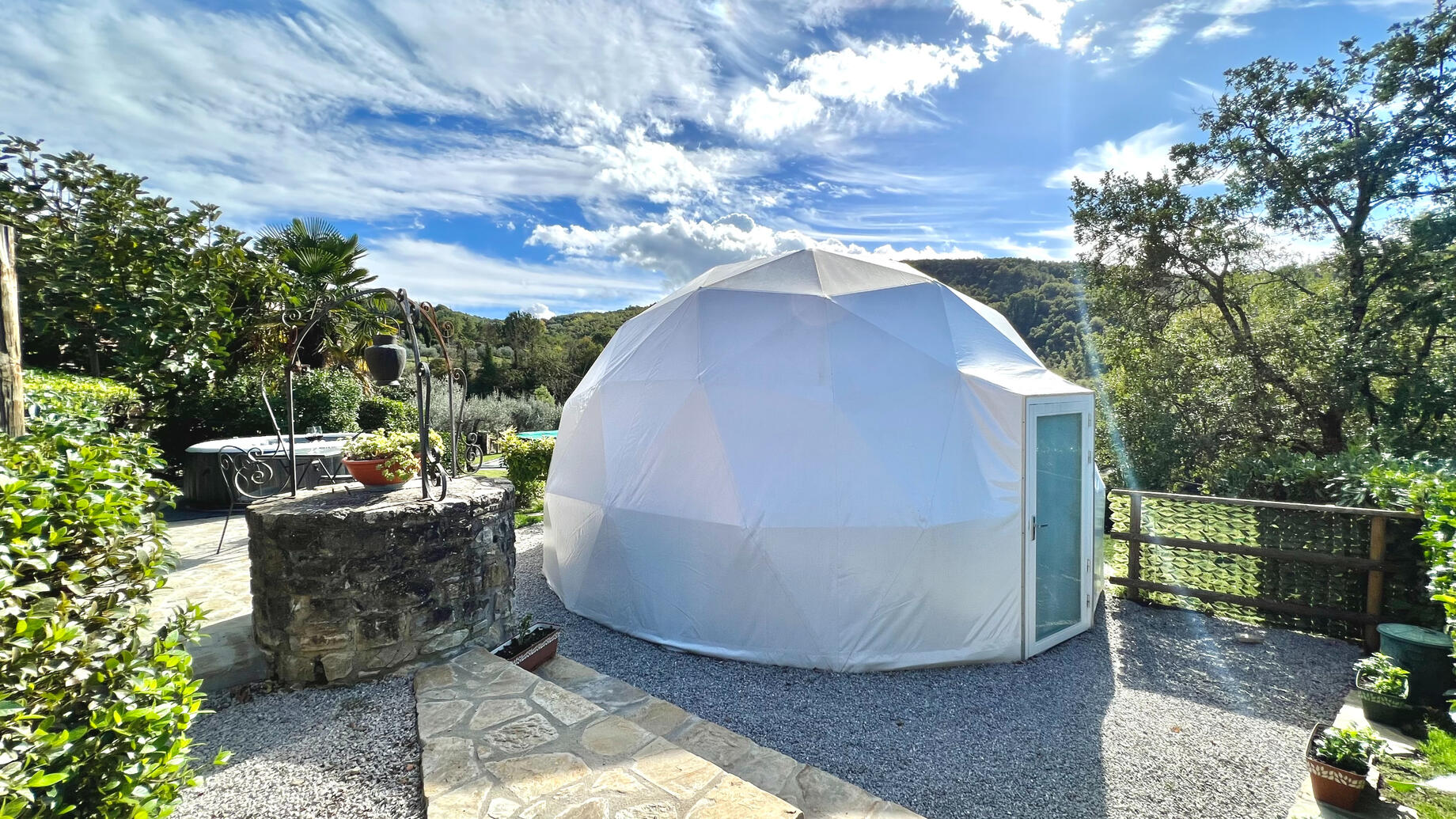 Glamping in tuscany