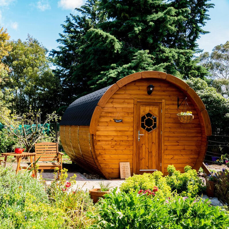 Dormire in una botte in toscana Dormire in una botte di legno glamping tuscany